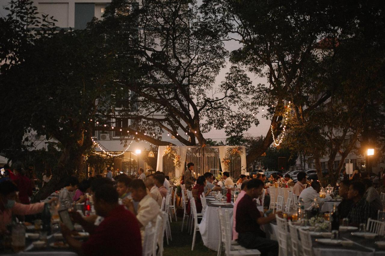 Tree Tara Hotel Lampang Exterior foto